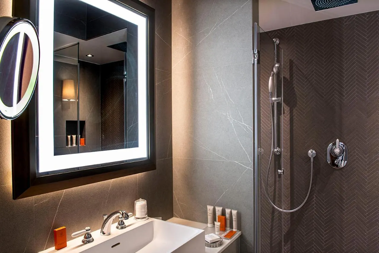 Hotel Les Armures Geneva 5*,  Switzerland